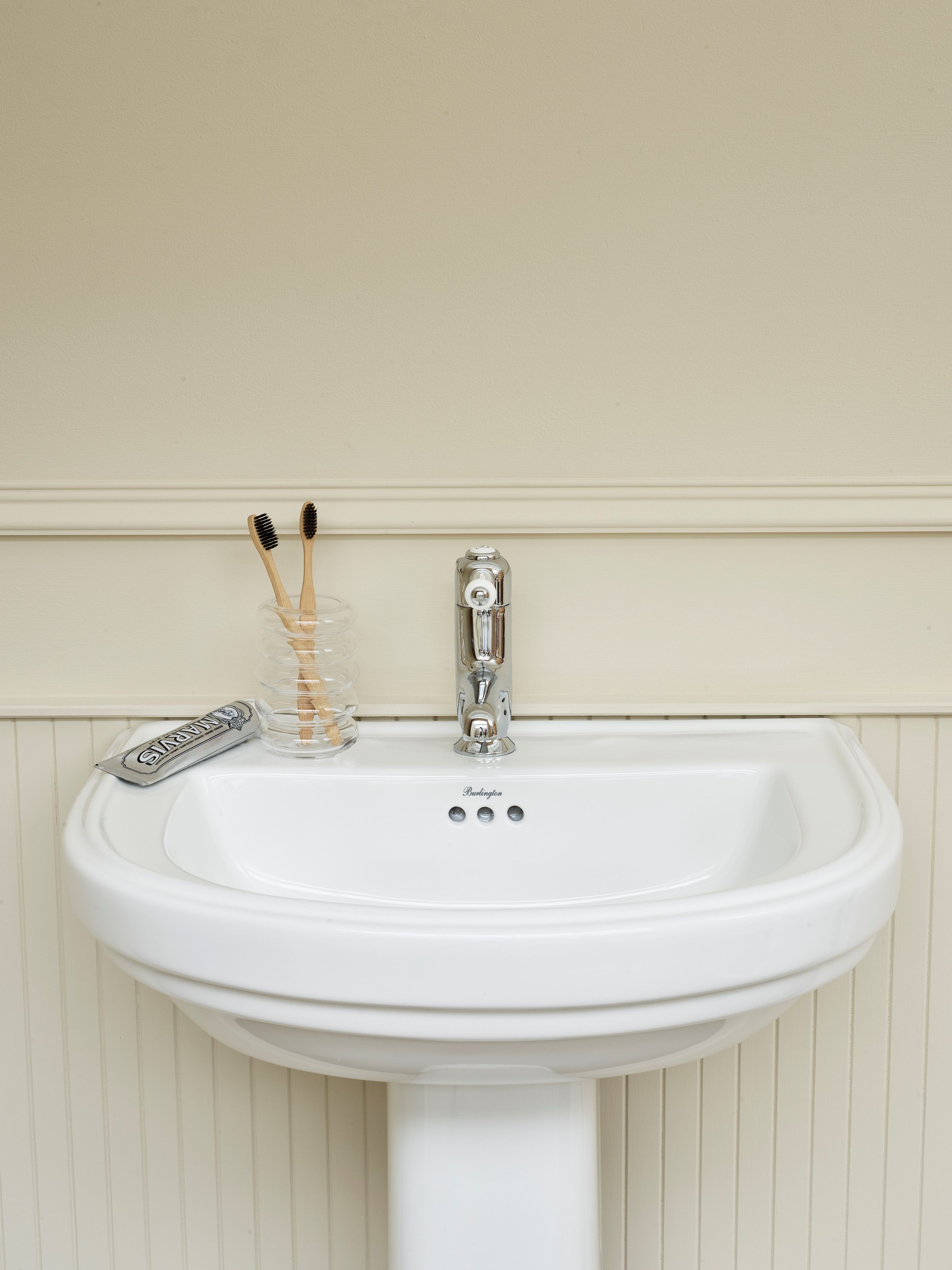 Одинарный умывальник из витражного стекла на колонне Burlington RIVIERA ARCH-00145962 - Вид №2