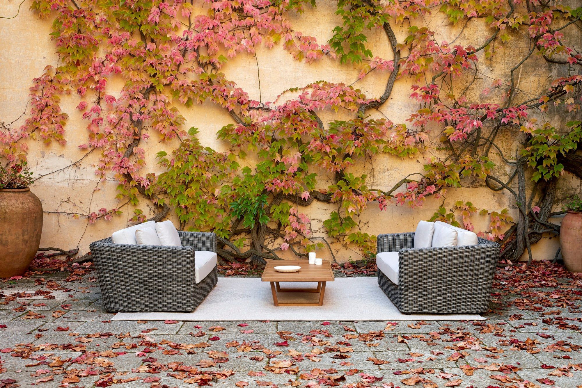 Низкий стол из тикового дерева POINT Heritage ARCH-00051521 - Вид №3