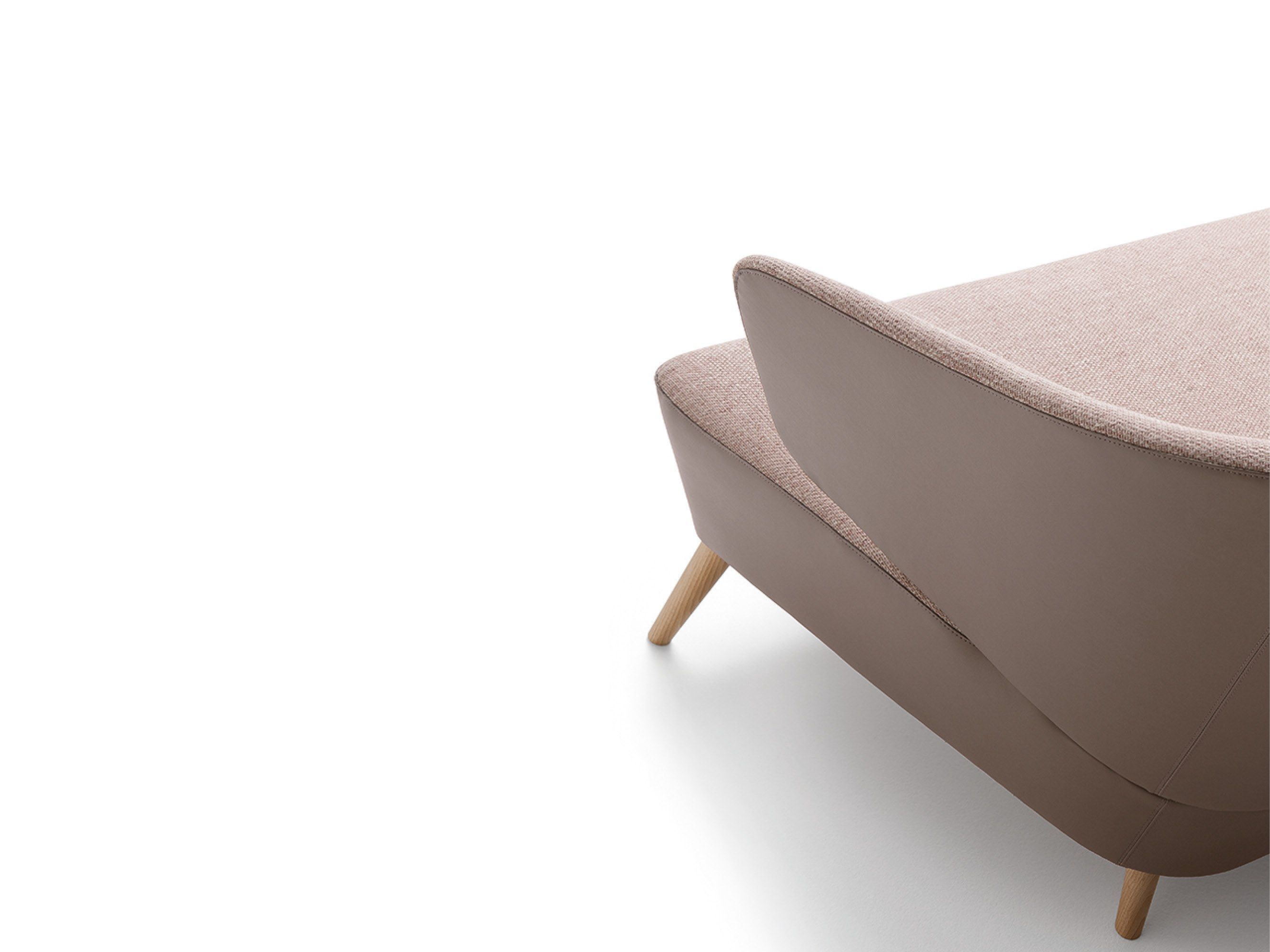 Кресло из ткани и кожи с деревянной основой Innova Imbottiti Арсенал ARCH-00113089 - Вид №3