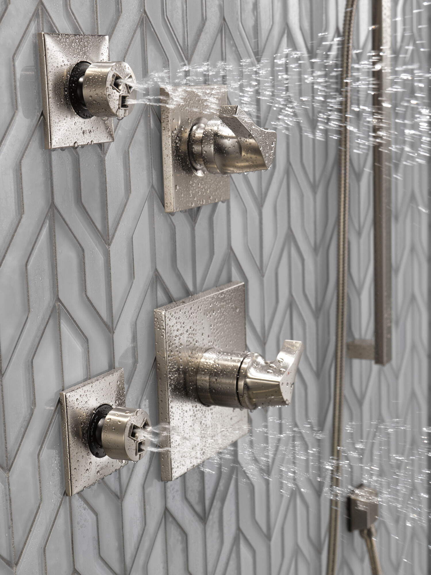 Квадратный спрей для тела HydraChoice® Square Body Spray Trim Delta Faucet T50210-SS - Вид №36