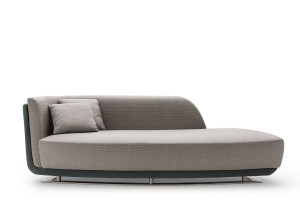 Шезлонг из кожи и ткани