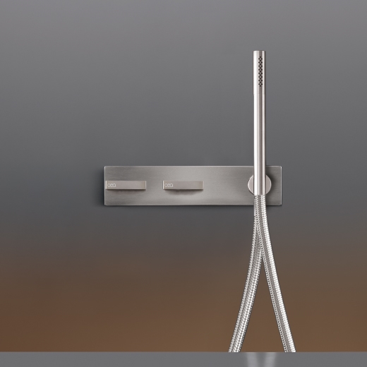 Настенные 2 прогрессивных смесители, установленные для ванной / душа с цилиндрический ручной душ диаметр 18 мм  BAR33 CEADESIGN  - Вид №1