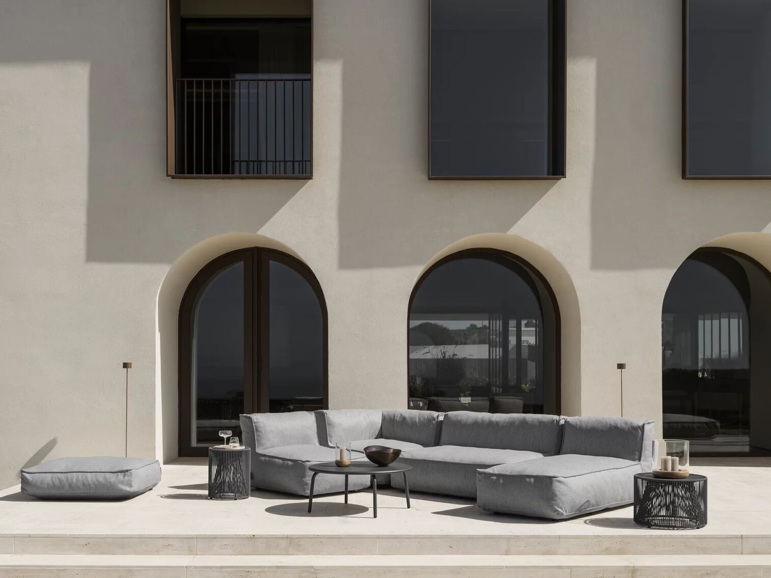 Круглый стальной и веревочный садовый журнальный столик blomus Rope ARCH-00091296 - Вид №2