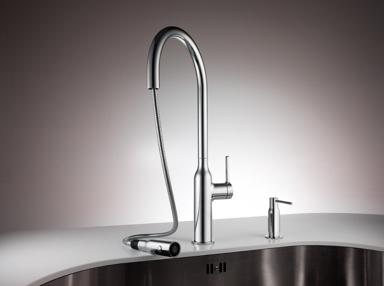 Кухонный смеситель со съемным ручным душем KWC SIN ARCH-00144052 - Вид №2