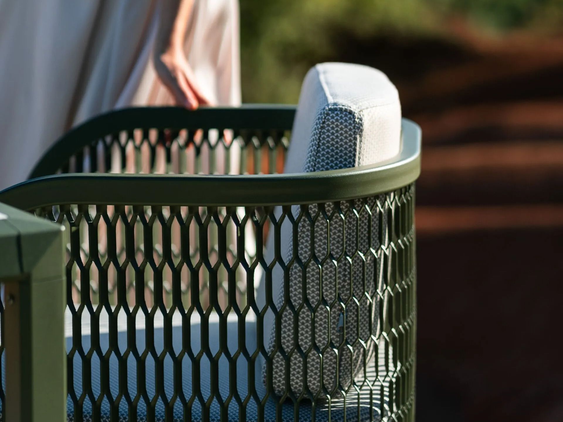 Алюминиевый стул с порошковым покрытием с подлокотниками 10Deka Ventura ARCH-00105191 - Вид №3