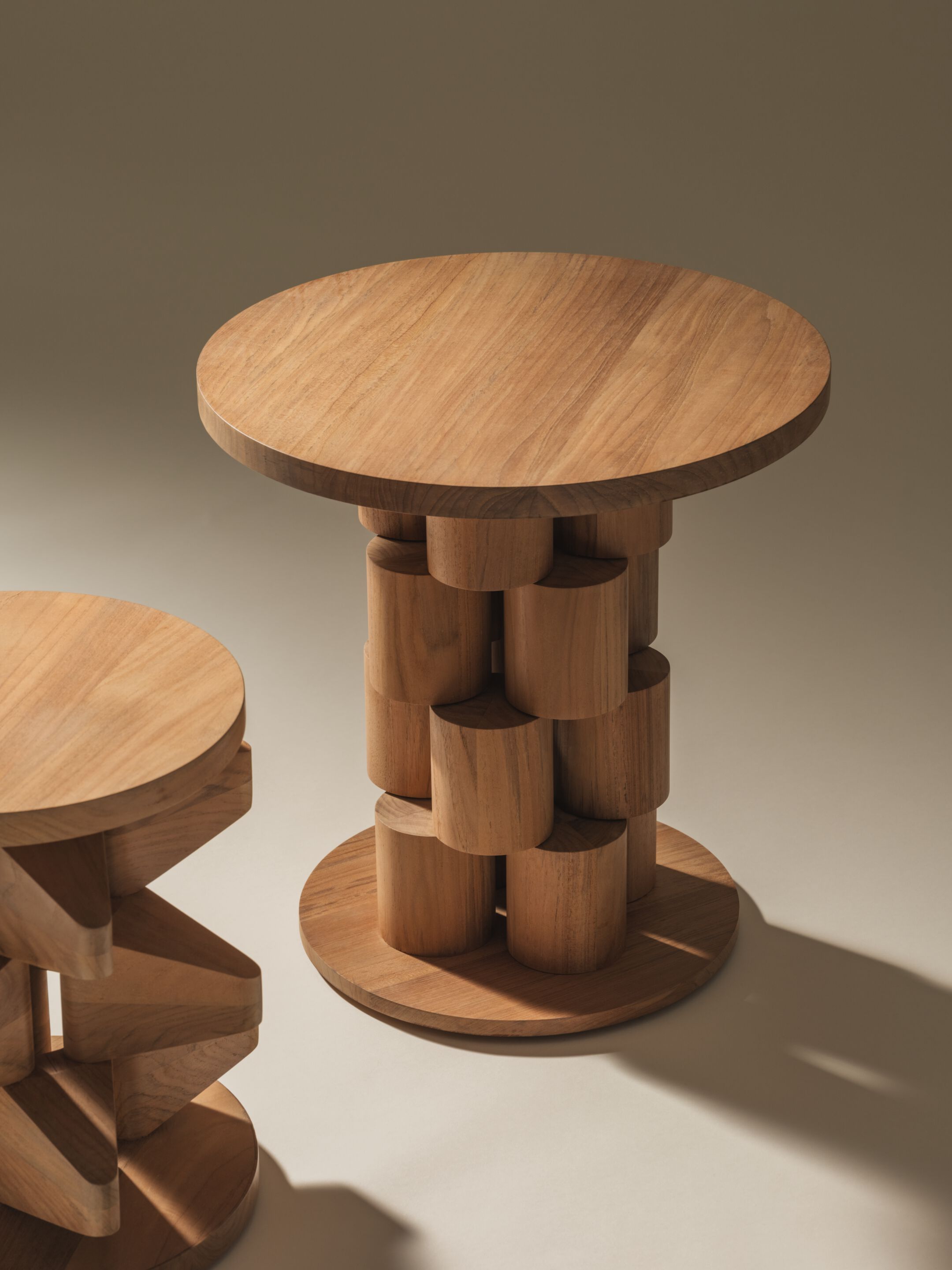 Круглый стол из тикового дерева Kettal KARI ARCH-00147297 - Вид №5