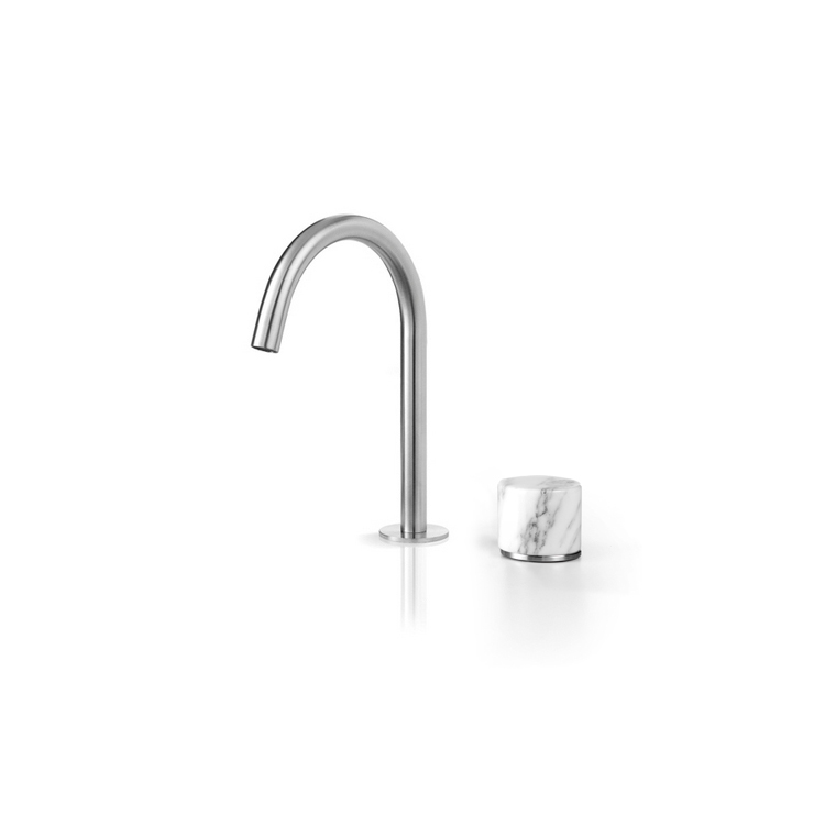 Смеситель на два отверстия для умывальника с изливом MRB102 linki 