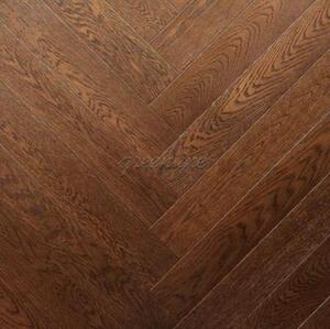 Паркет Ёлка GreenLine Леон Дуб Натур с брашью (Текстурированная) 500х125 мм.