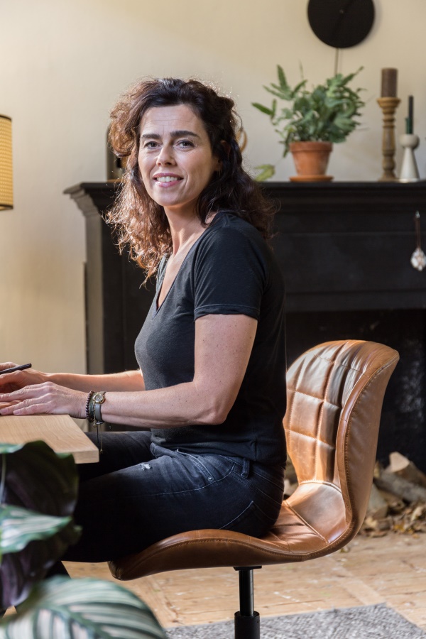 Кресло офисное OMG LL коричневое Zuiver 1300006 - Вид №3