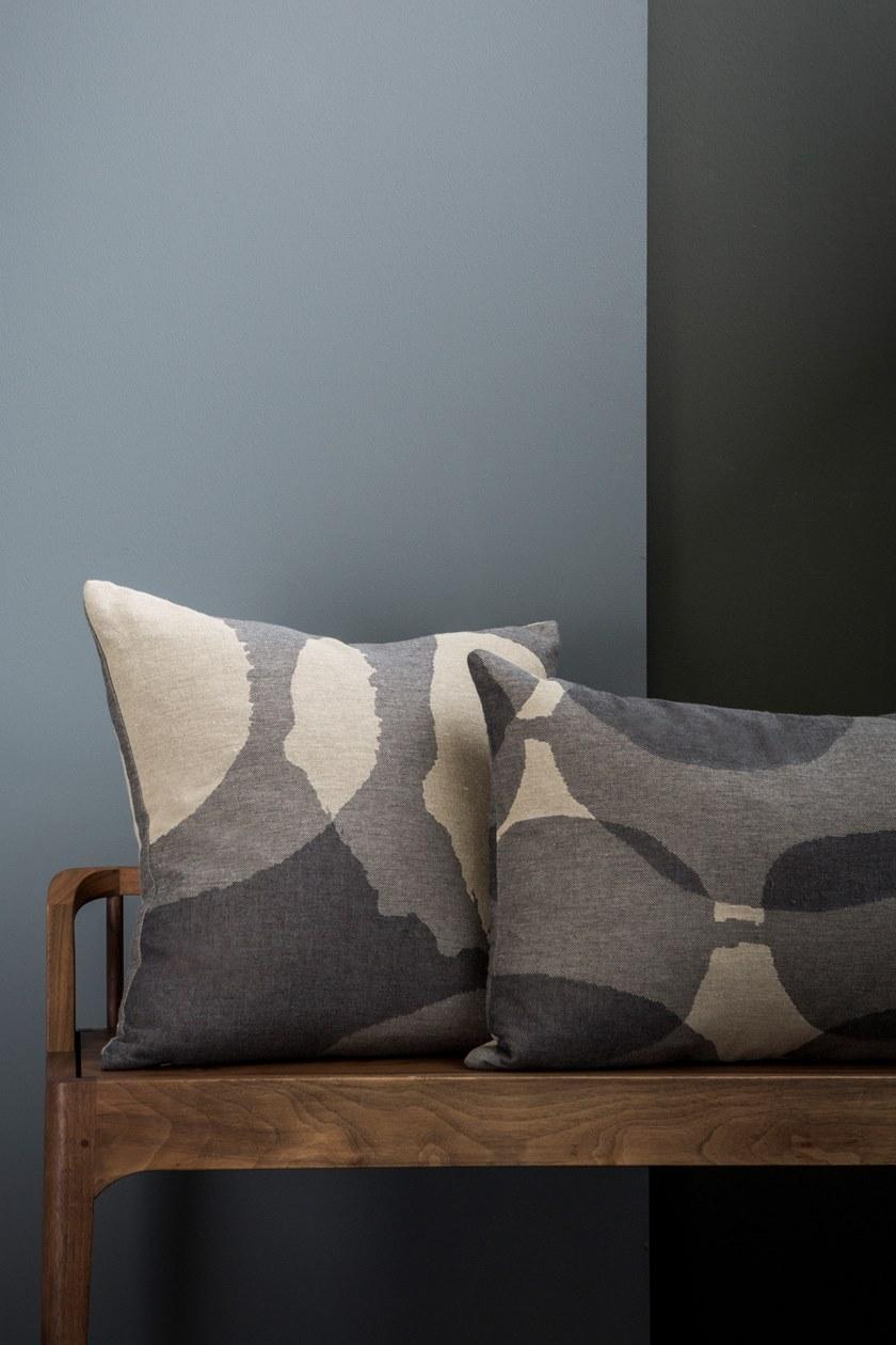Ethnicraft Подушка из ткани квадратная Refined layers 21026 - Вид №5