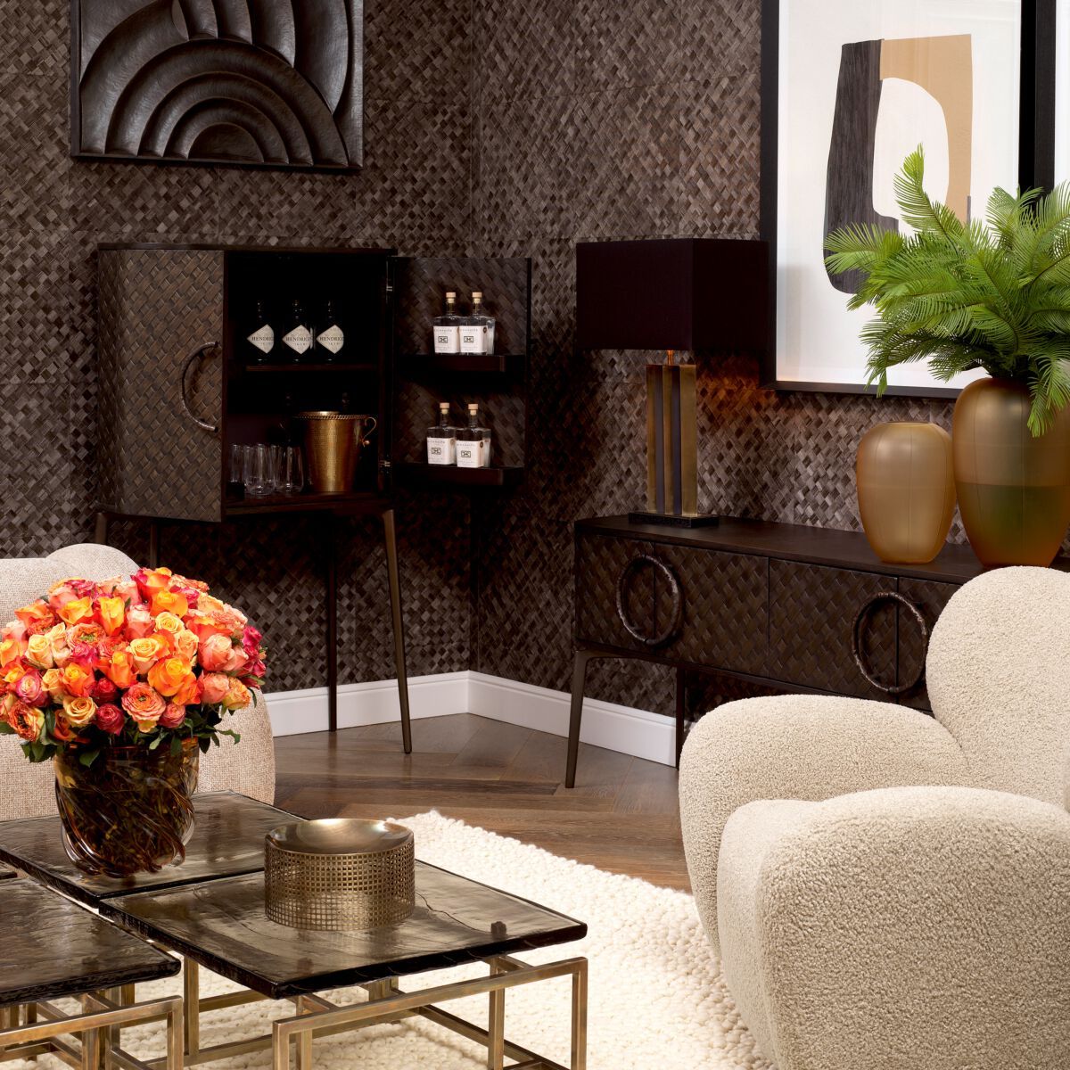 Шкаф из шпона с распашными дверями Eichholtz NILSSON ARCH-00036355 - Вид №1