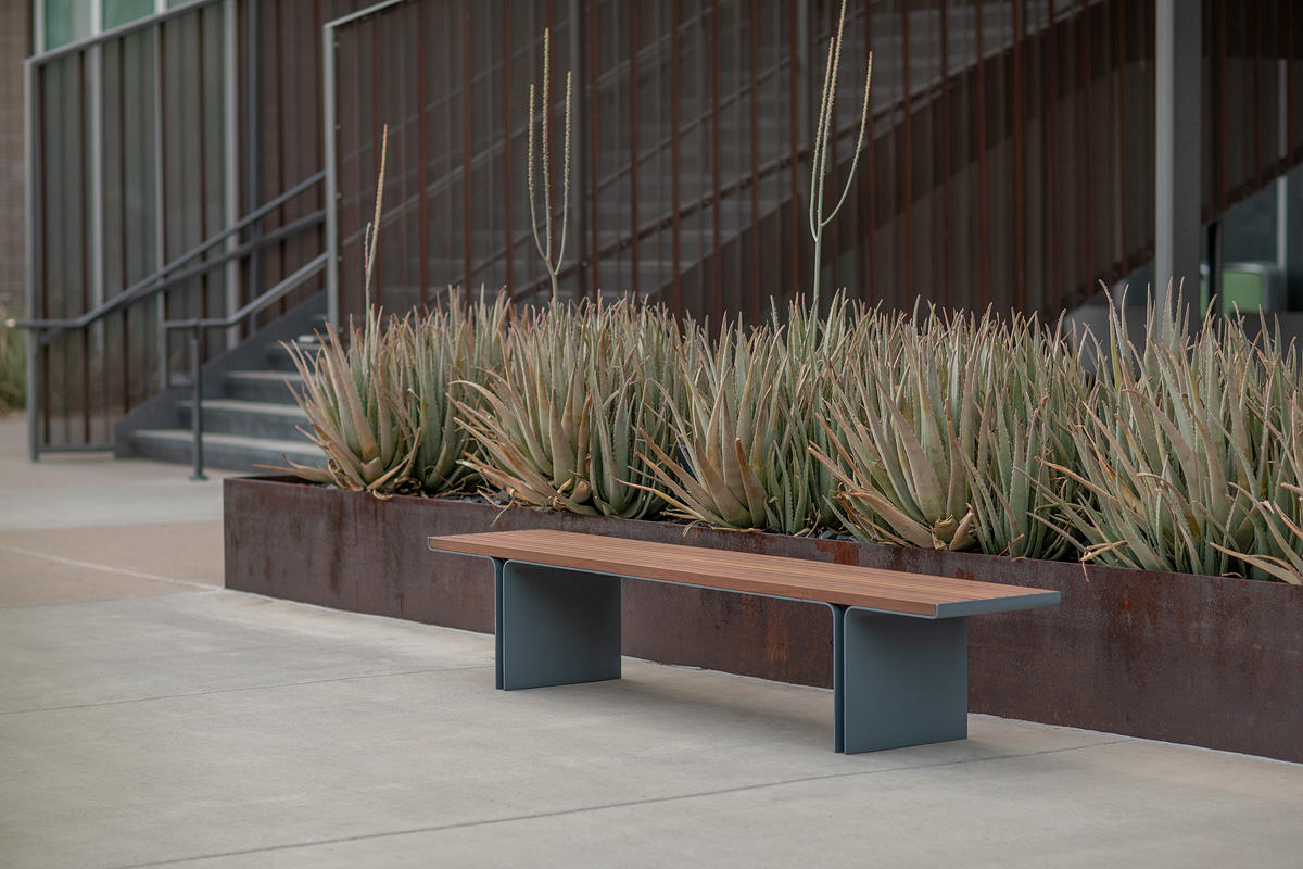 FSRT30 Скамейка для полета  Forms-surfaces 