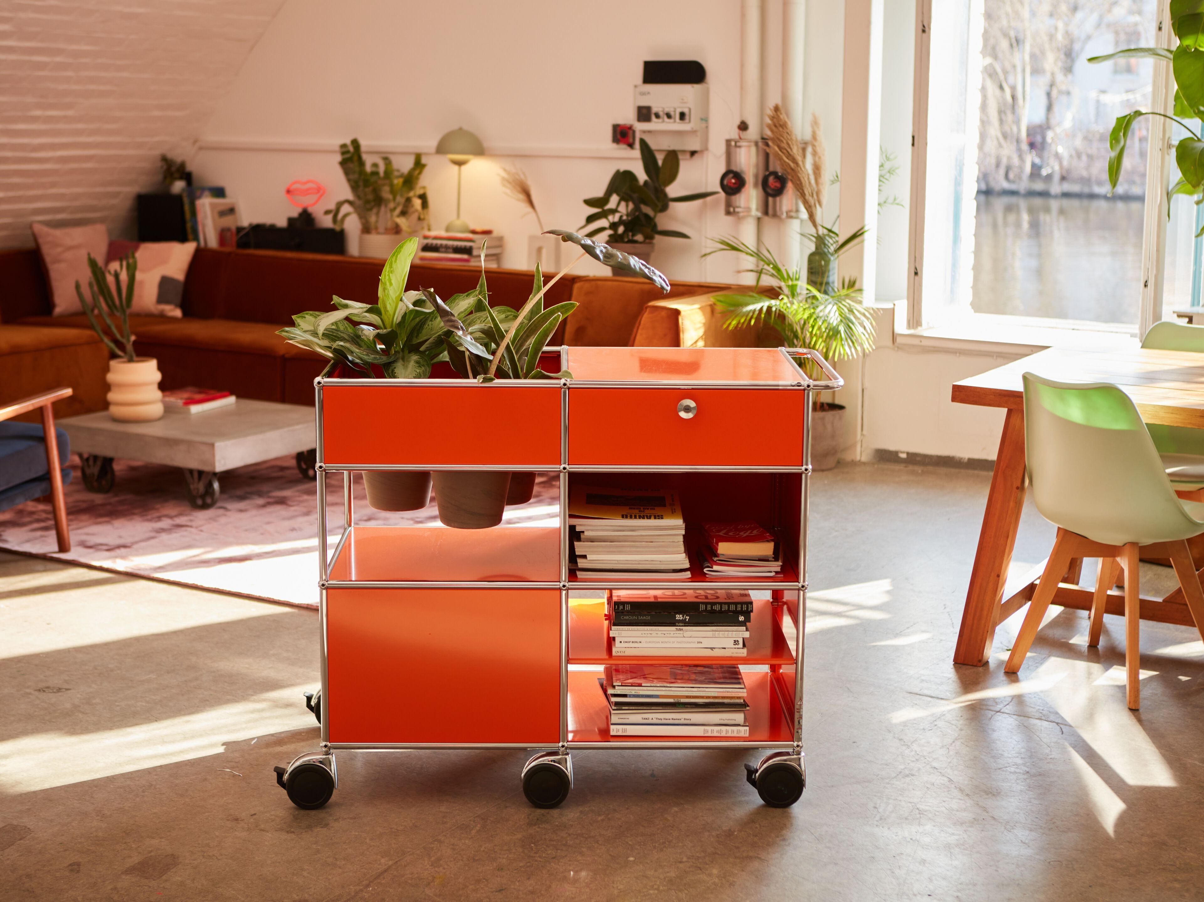 Металлическая тележка для еды USM мир растений для USM Haller ARCH-00138138 - Вид №1