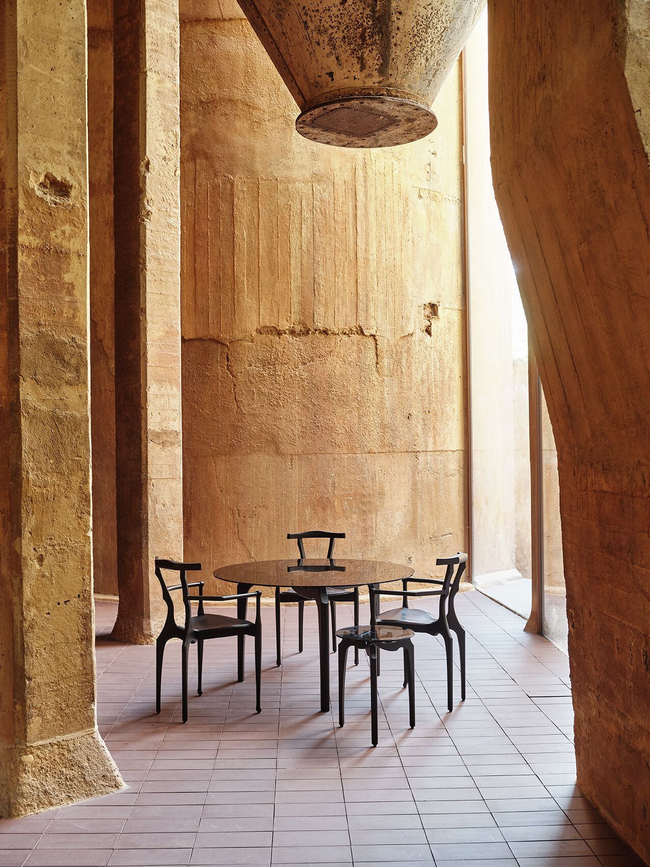 Круглый деревянный и стеклянный обеденный стол BD Barcelona Гаулино ARCH-00049099 - Вид №4