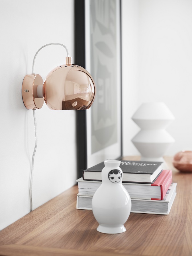 Лампа настенная Ball, белая глянцевая Frandsen 4750006006011 - Вид №1