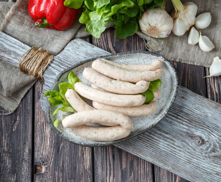 4725 Колбаски для жарки "Братвурст" с базиликом Вкусляндия 