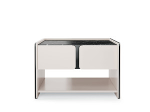 Деревянная тумбочка с ящиками