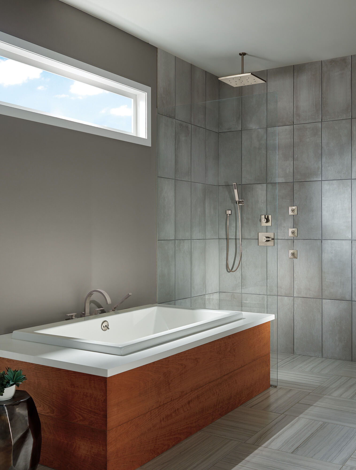 Держатель для душа и фланец для потолочного монтажа Delta Faucet U4999-RB - Вид №2