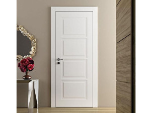 Лакированная распашная дверь