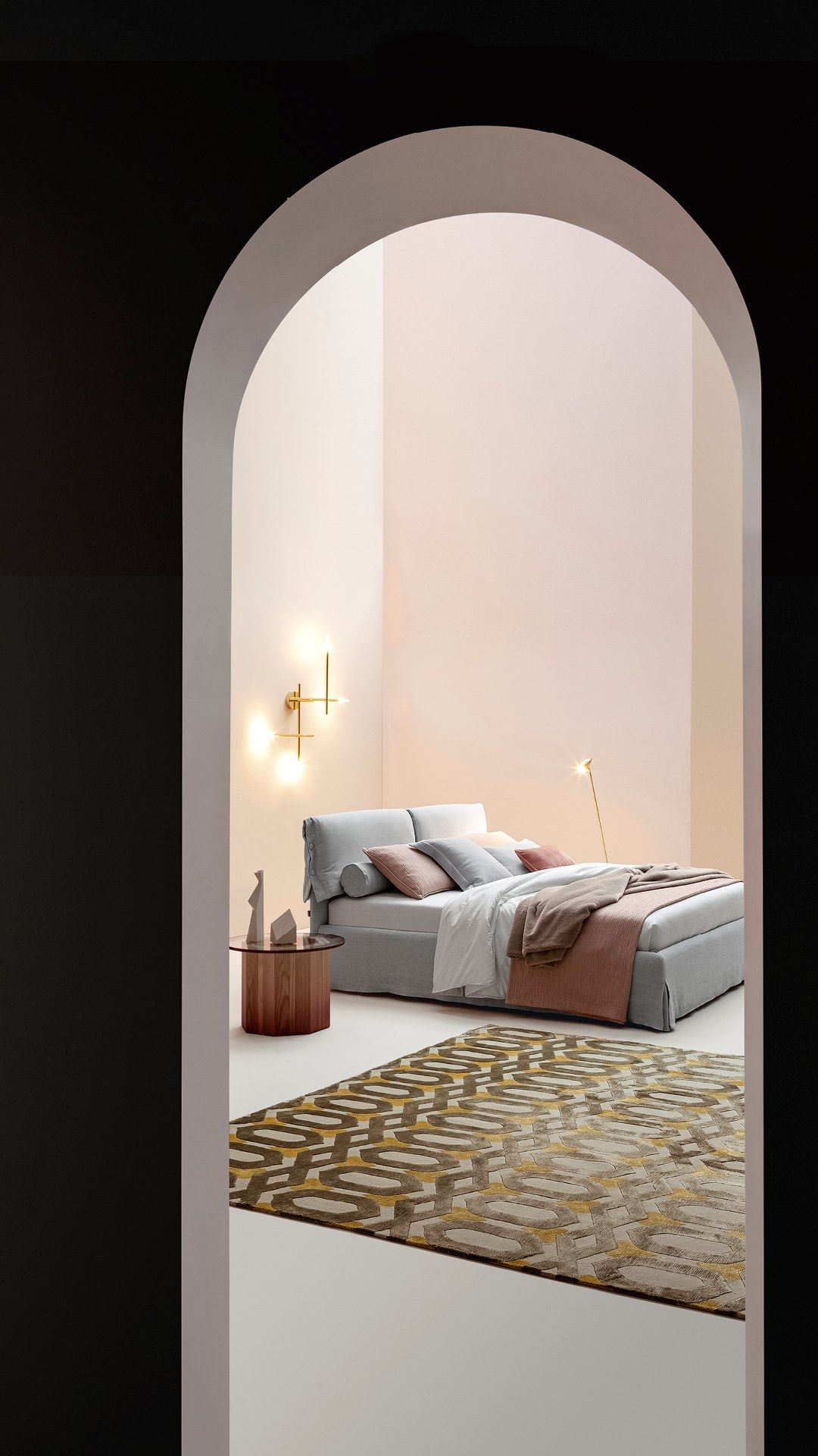 Двуспальная кровать из ткани с мягким изголовьем Twils GISELLE ARCH-00033828 - Вид №2