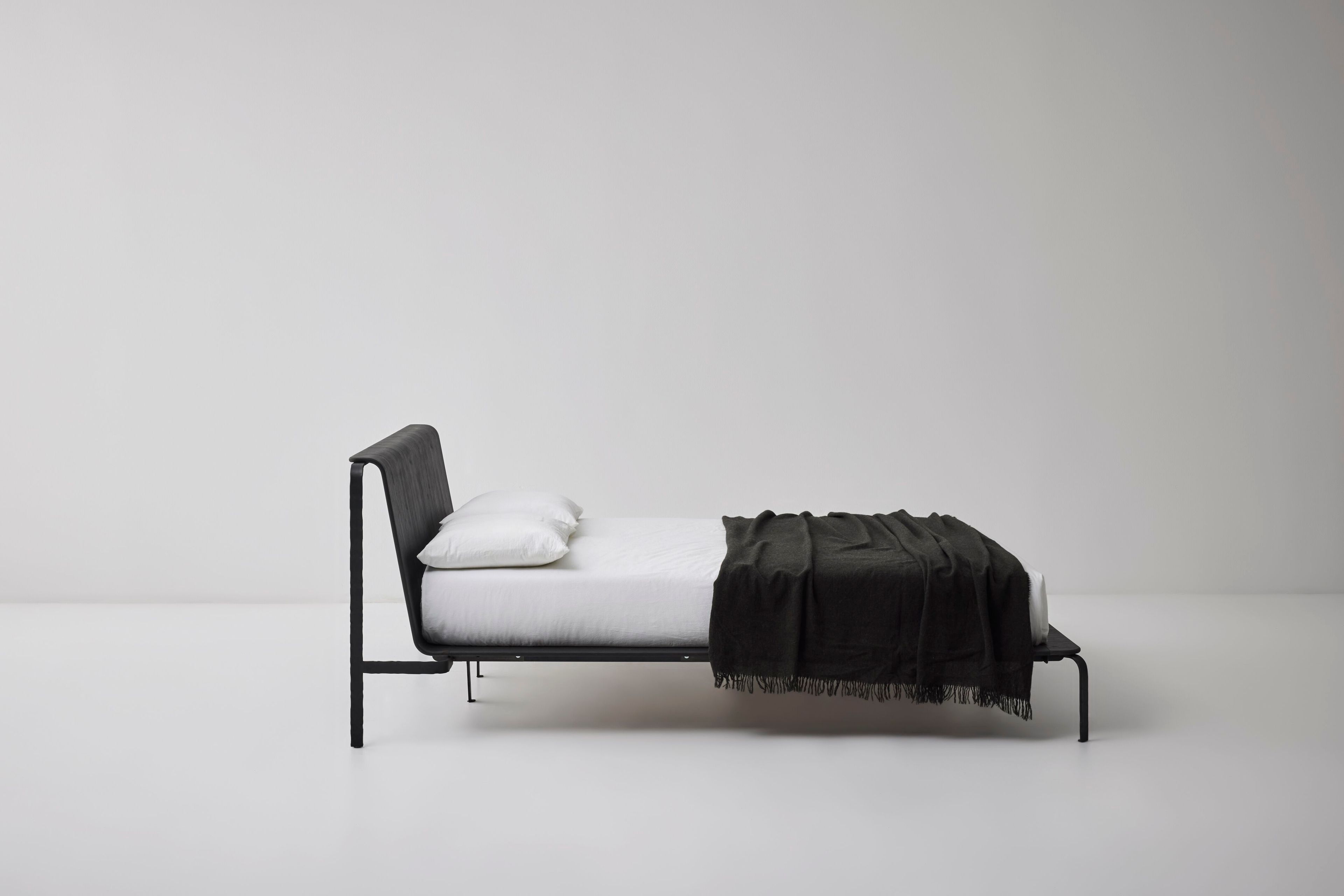 Двуспальная кровать с деревянным изголовьем Bolzan Bend ARCH-00147535 - Вид №2