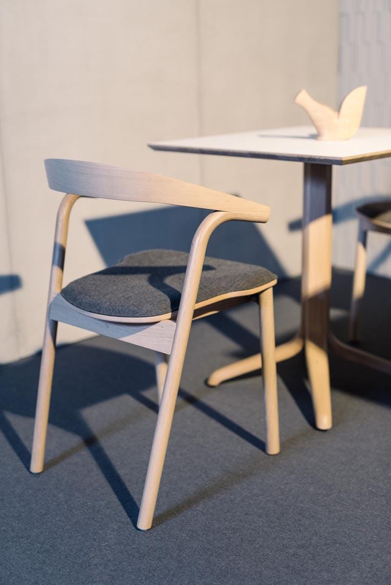 Дубовый стул с мягким сиденьем ALKI MAKIL ARCH-00070367 - Вид №1