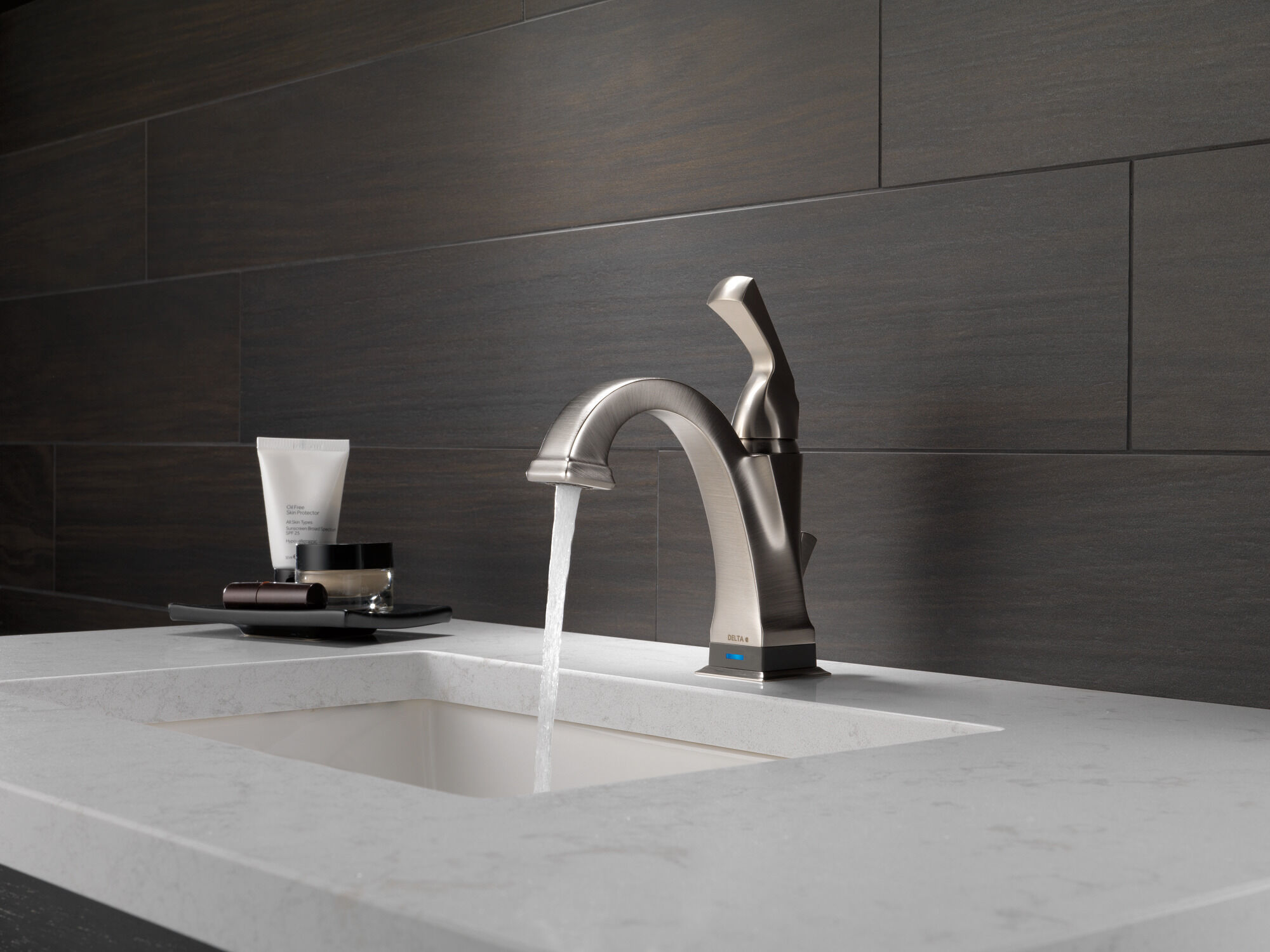 551T-SS-DST Смеситель для ванной с одной ручкой с технологией Touch2O.xt® Delta Faucet Dryden Нержавеющая сталь  - Вид №14