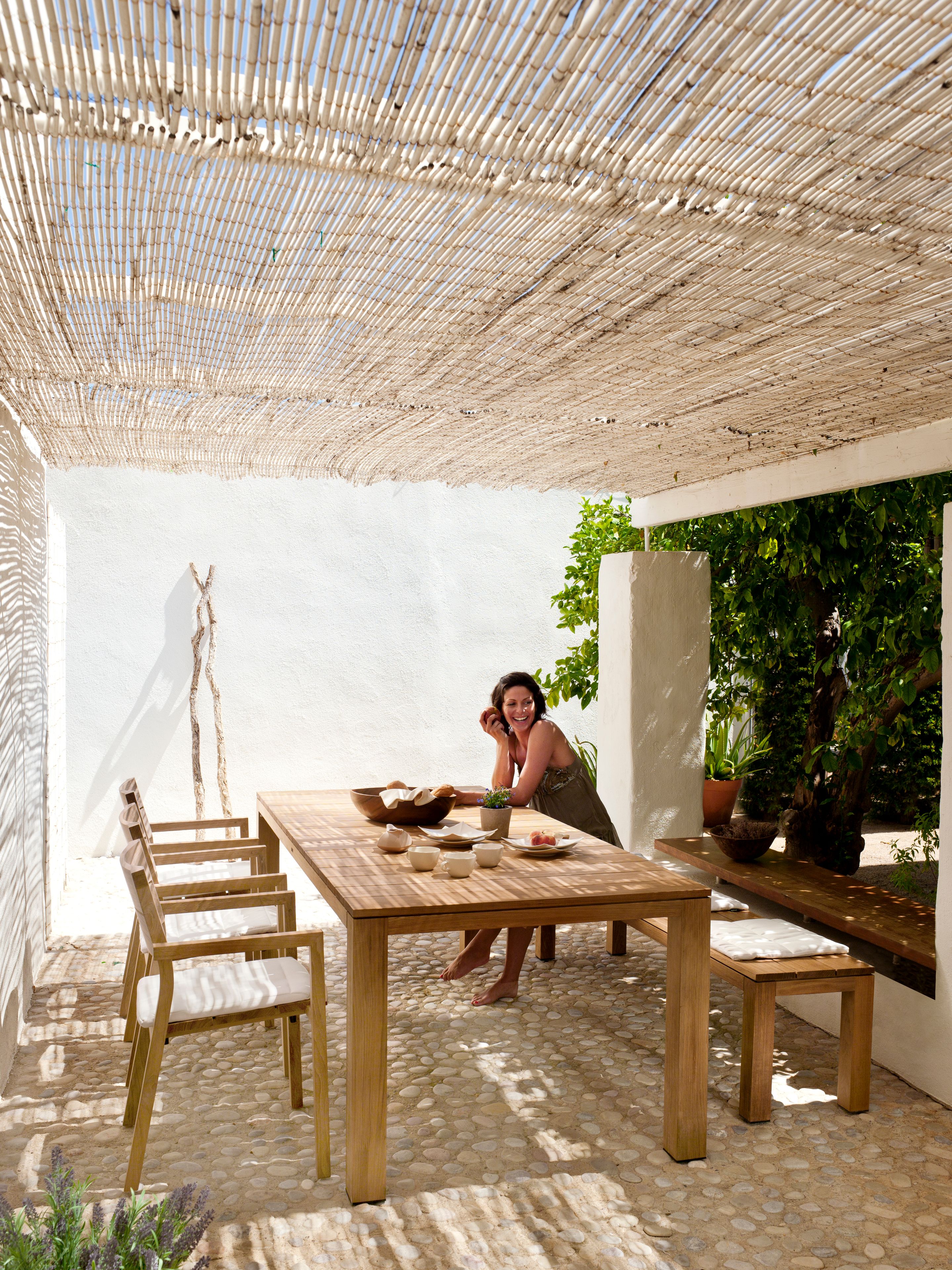 Стул для сада из тикового дерева с подлокотниками TRIBÙ Kos ARCH-00115267 - Вид №2