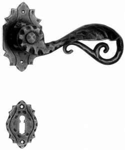 Galbusera Ручка из кованого железа на розетке с накладкой Cortina 15