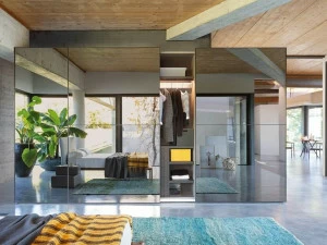 Novamobili Гардероб с раздвижными дверцами с зеркалом