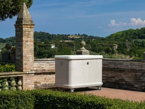 Samuele Mazza Outdoor Садовый контейнер из смолы Aralia