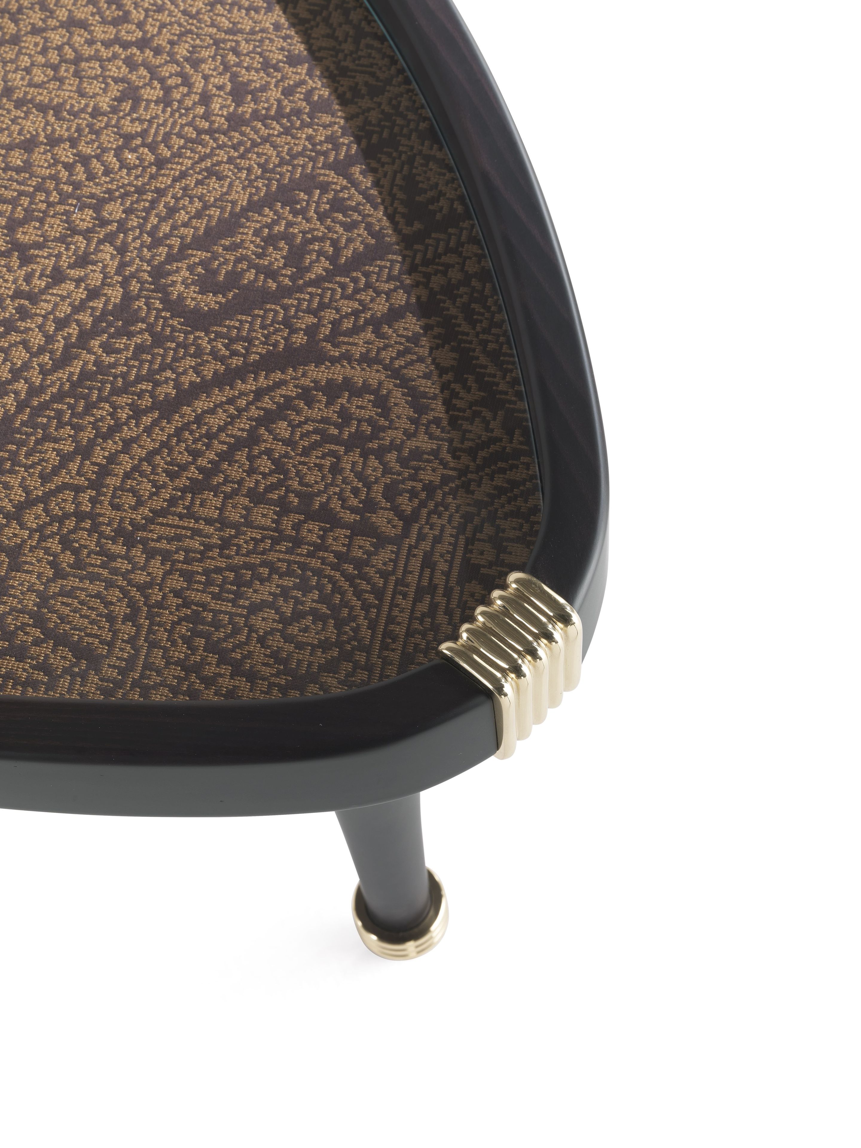 Деревянный треугольный журнальный столик ETRO Home Interiors AXUM ARCH-00114430 - Вид №4