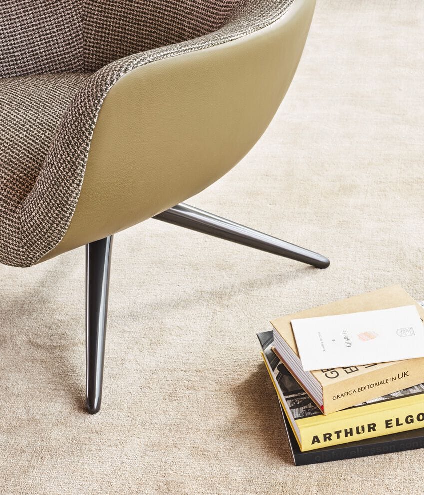 Тканевое вращающееся кресло с подлокотниками Poliform Mad ARCH-00025968