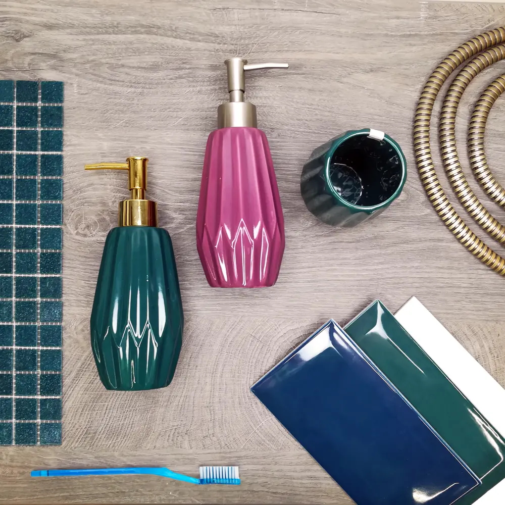 Стакан для зубныx щеток Emerald керамика изумрудный PROFFI HOME STLM-2037537 - Вид №5