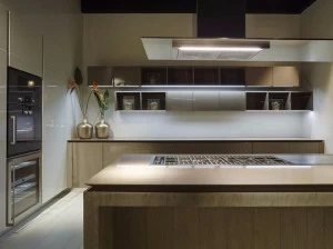 RIFRA Кухня с островом из сырого дуба, покрытого глиной Fly