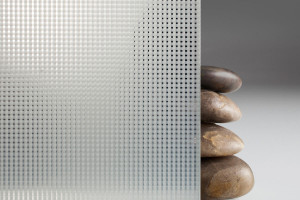 FSRT417 Слои стекла Vivistrata показаны в конфигурации отражения с рисунком белого цвета.  Forms-surfaces