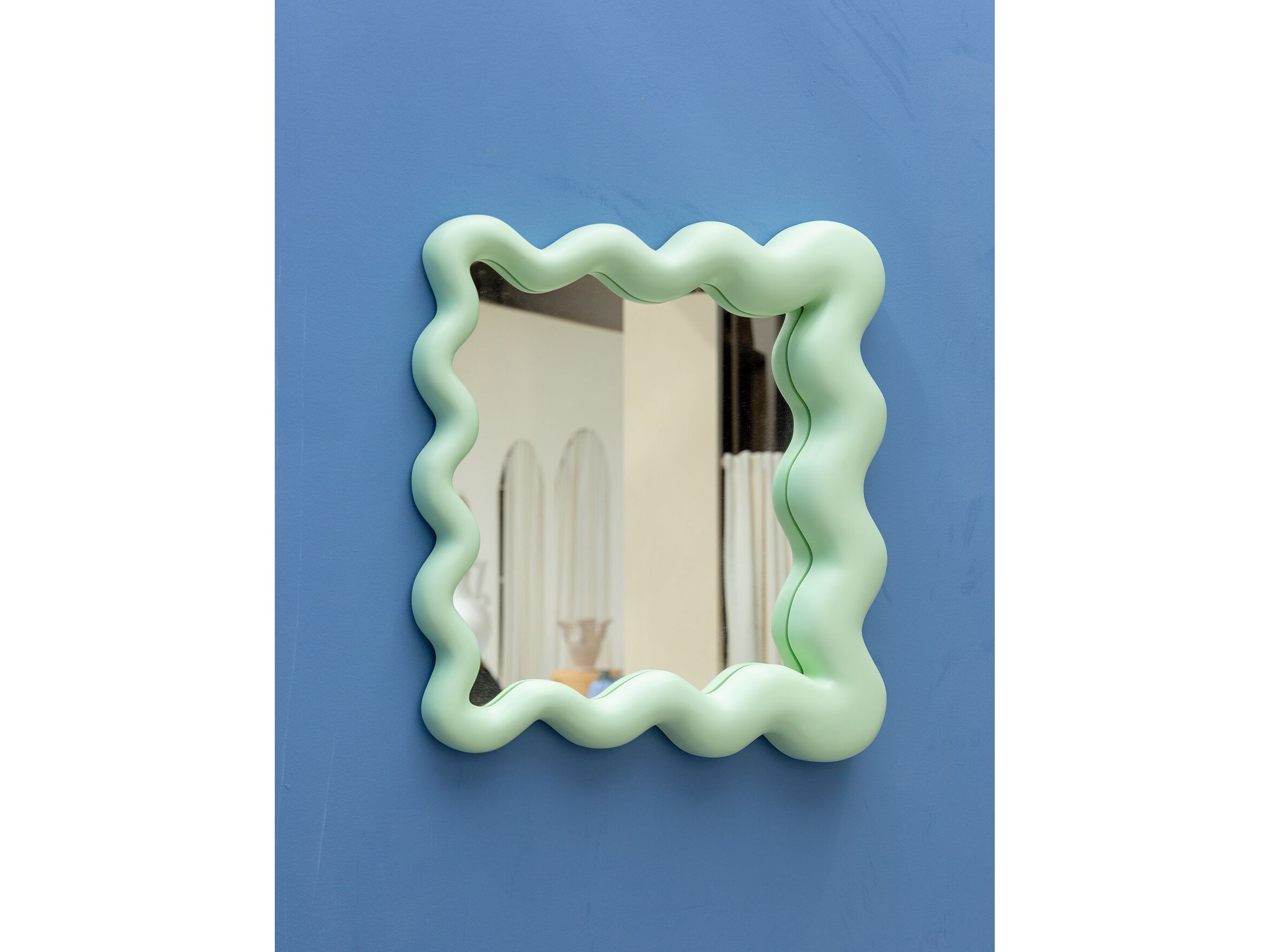 Настенное зеркало из стекловолокна с рамкой LO Contemporary LA CELEBRACIÓN SMALL COLORFUL ARCH-00000391