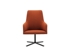 4-спицевое мягкое рабочее кресло