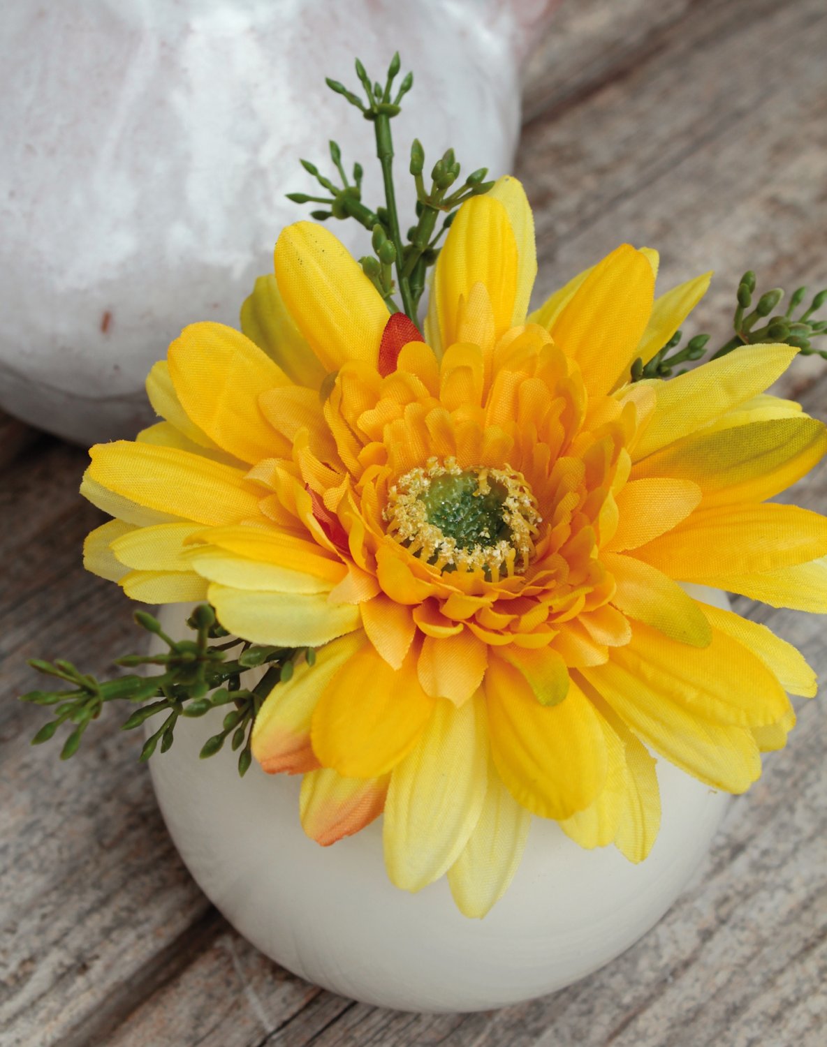 4215 330 a3 Шелковая гербера в керамическом горшочке, 12 см, желтая H-andreas  - Вид №1