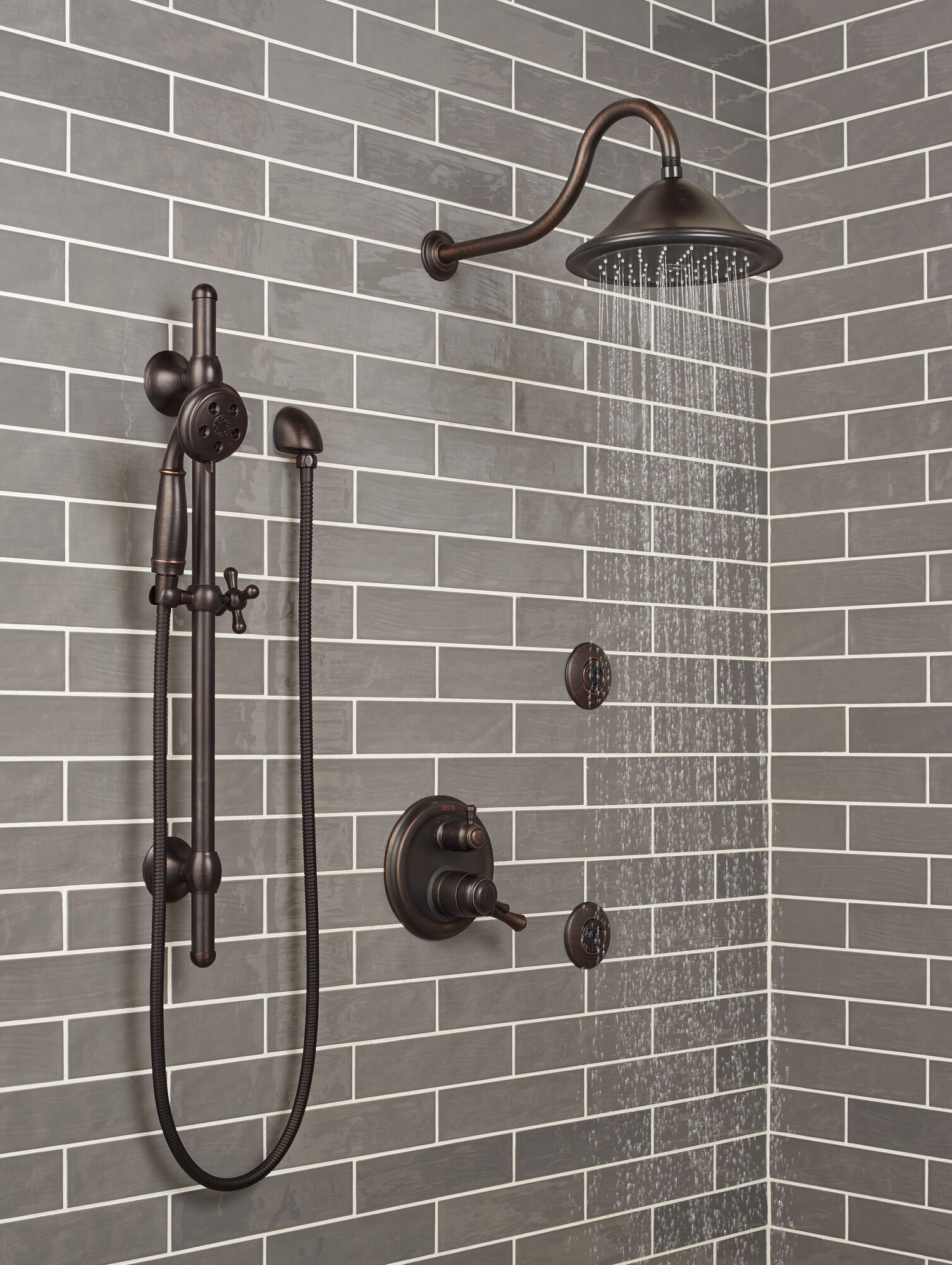 RP72568RB Душевая лейка Raincan с одинарной настройкой Delta Faucet Universal Showering Венецианская бронза  - Вид №1
