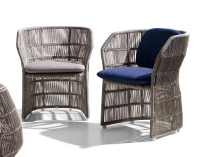 Полиэтиленовый садовый стул с подлокотниками