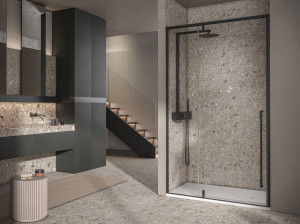 Душевая кабина из закаленного стекла с распашной дверью