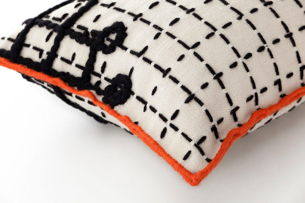 Шерстяная ручная вышитая прямоугольная подушка GAN Bandas ARCH-00032037 - Вид №3
