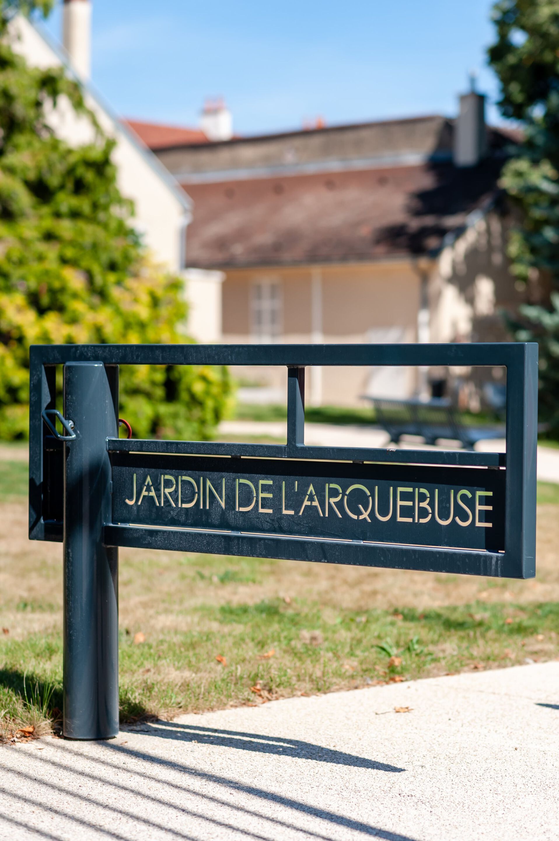 С порошковым покрытием стальные распашные ворота Urbencéa AKSE ARCH-00000824