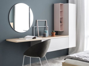 Мобильный туалетный столик / письменный стол