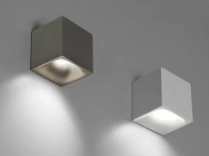 Artemide Светодиодный настенный светильник прямого света из алюминия Aede