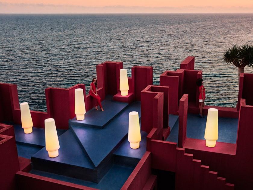 VONDOM Современный пластиковый светодиодный уличный торшер Ulm sun-id-1443289 - Вид №2