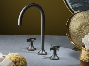 Смеситель для раковины с 3 отверстиями