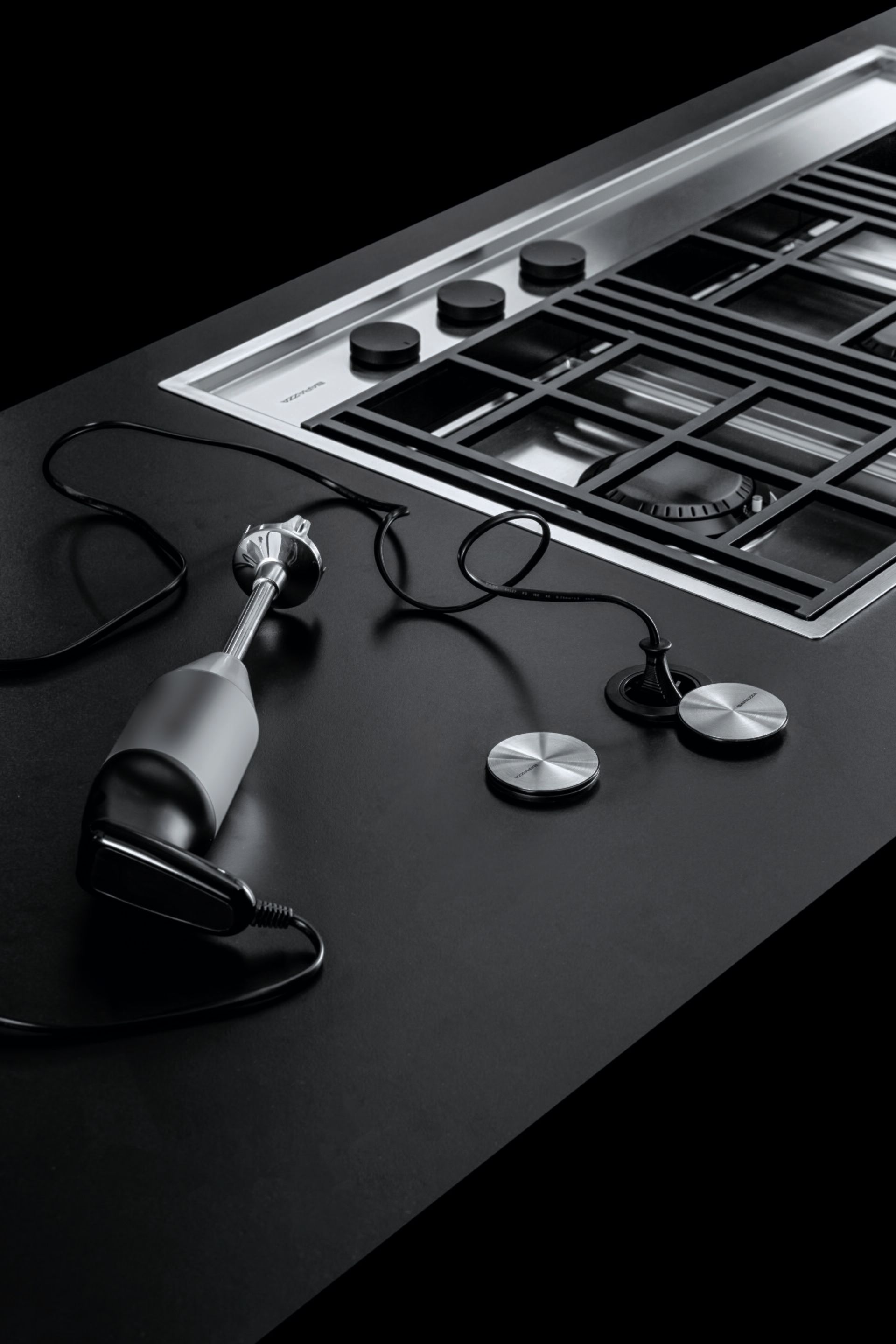 Одиночная электрическая розетка schuko из нержавеющей стали Barazza 1PSS ARCH-00153171 - Вид №1