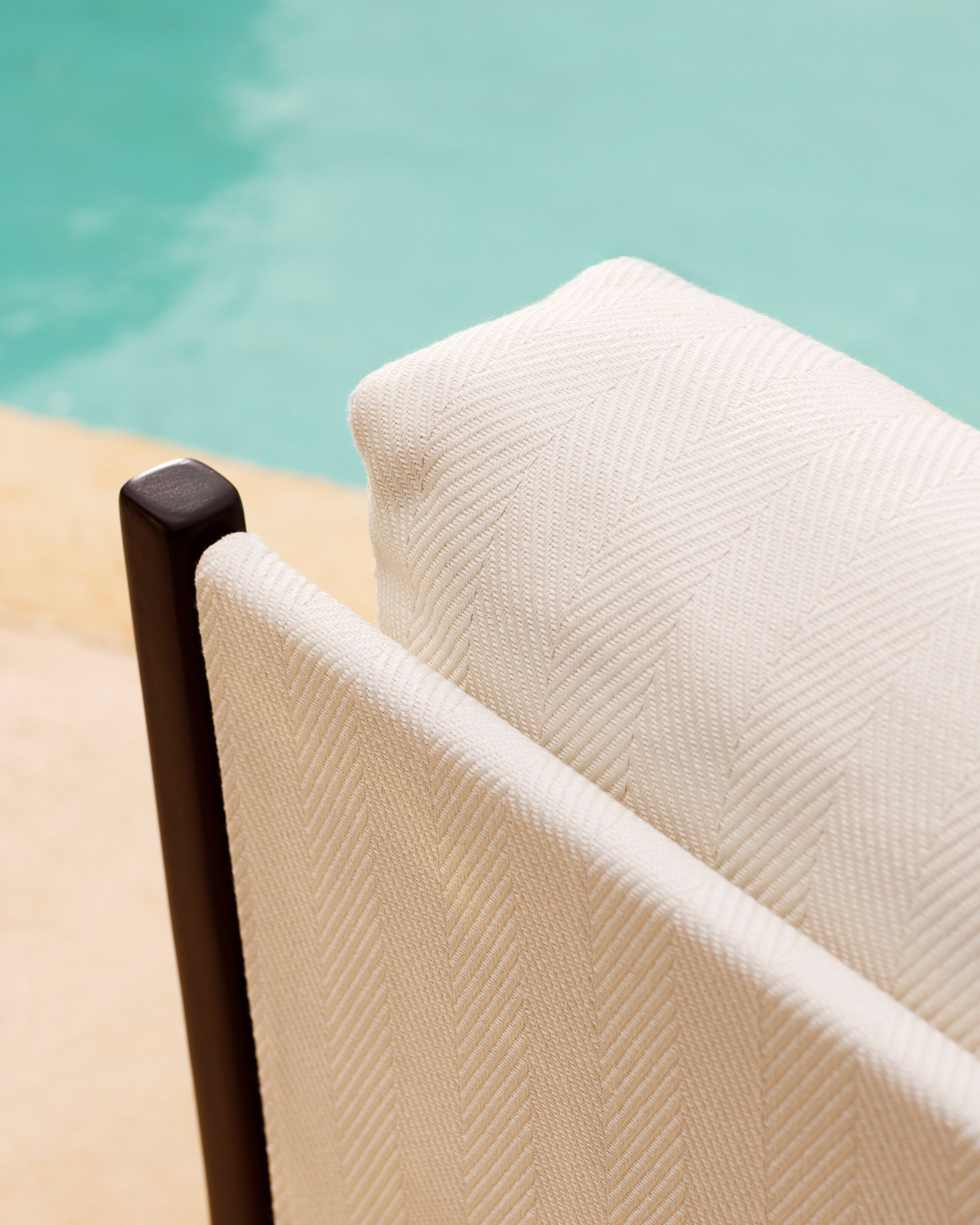 3-местный садовый диван Exteta Loro Piana Interiors, Стулья Delight от Exteta ARCH-00053263 - Вид №5